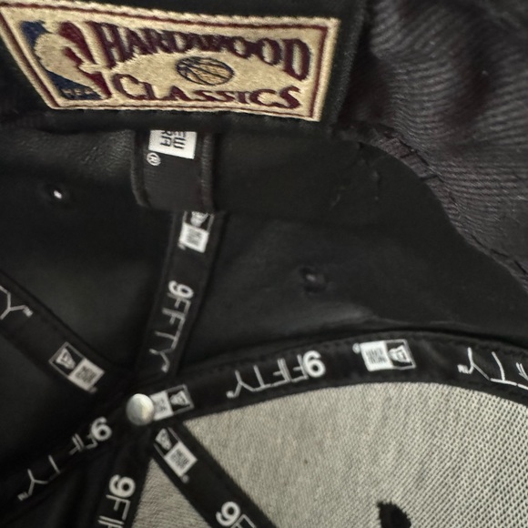 New Boston CELTICS HAT - Picture 5 of 7